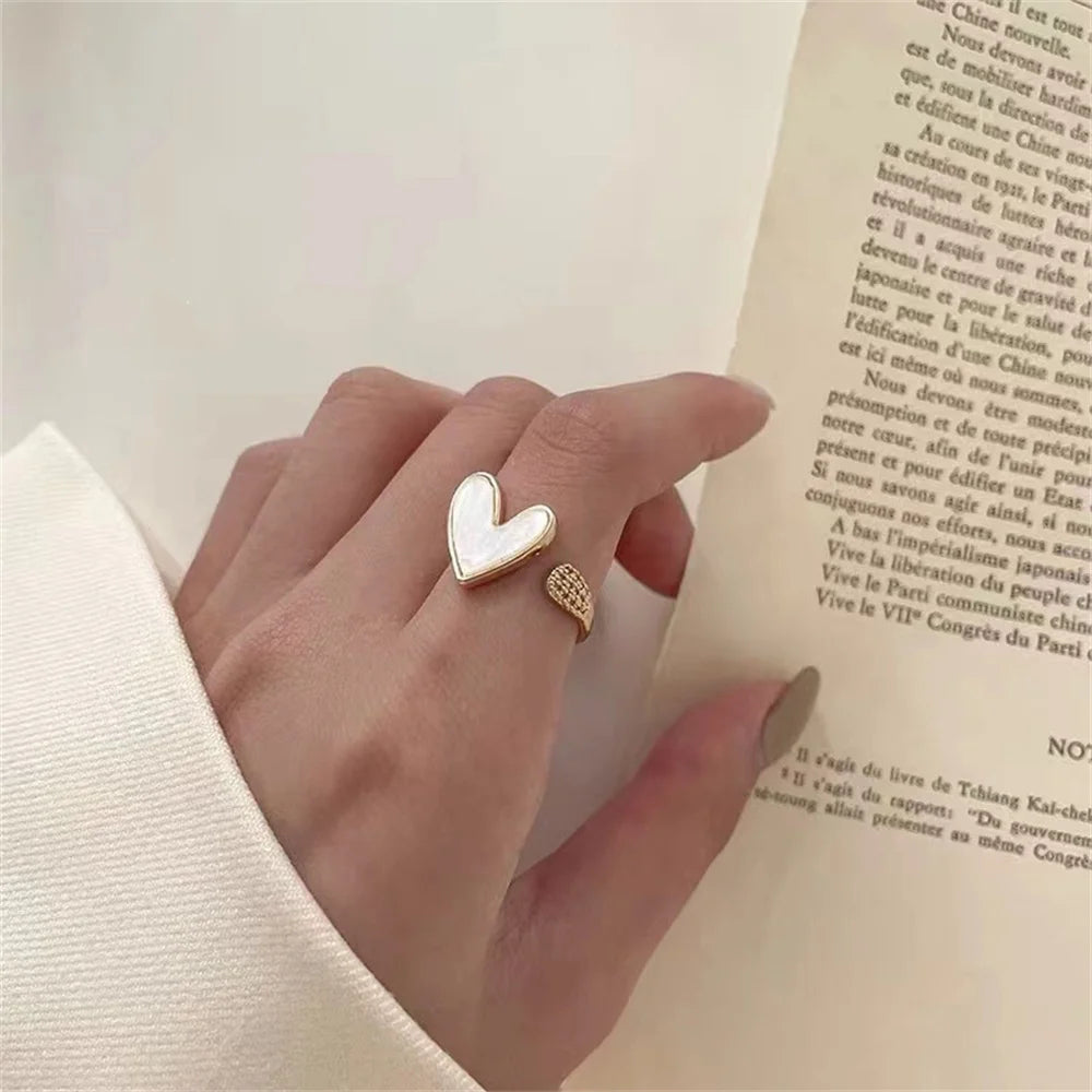 Minimalist Heart Ring - Trendy Cocktail Statement Jewelry