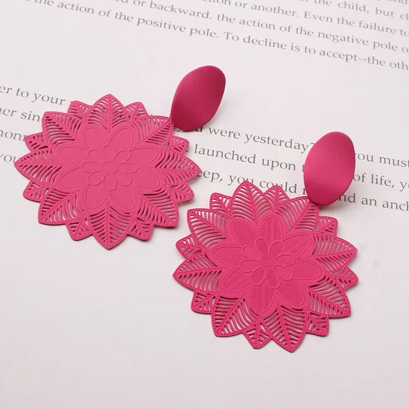 Hollow Net Pendants Dangle Earrings - Vintage Round Zinc Alloy Jewelry