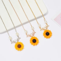 Cute Sunflower Necklace - Cheerful Floral Pendant Jewelry