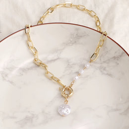 Layered Pearl Thick Chains Pendant Necklace - Trendy Statement Style