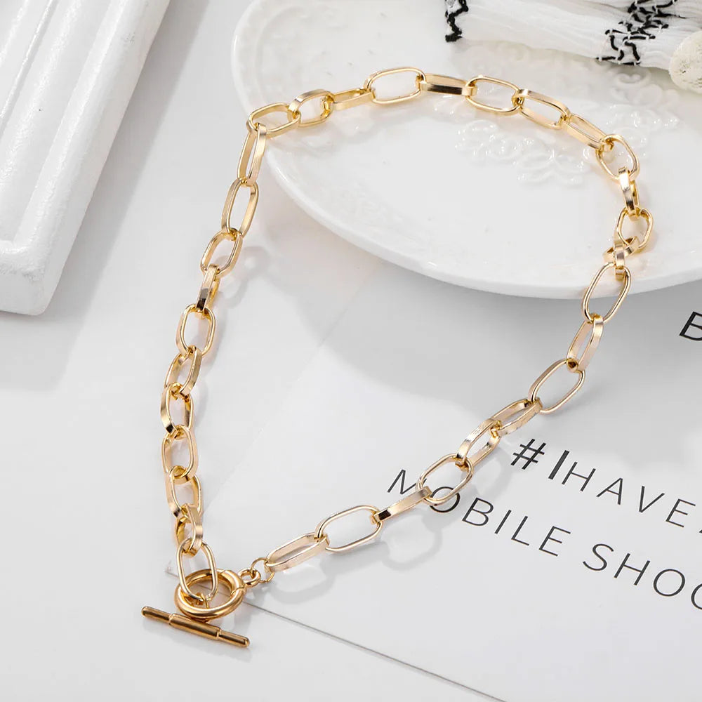 Thick Chain Toggle Clasp Necklace - Modern Statement Jewelry