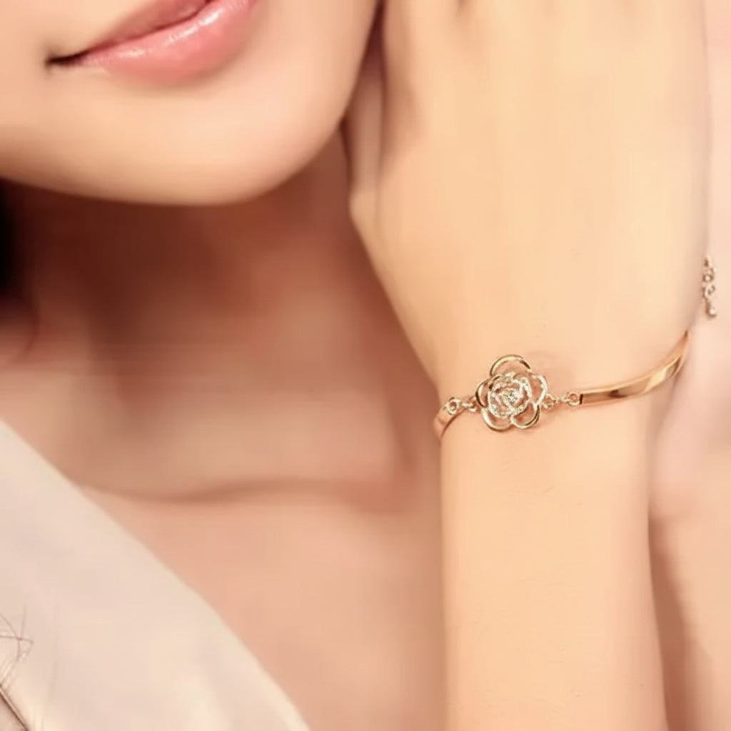 High-End Camellia Rhinestone Bracelet - Geometric Gold Fashion Bangle