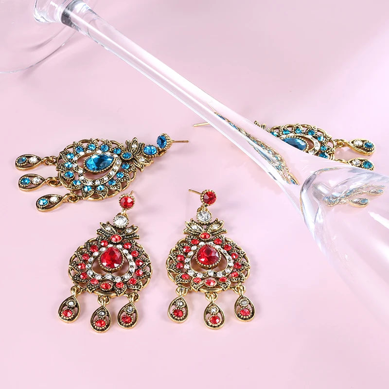 Blue Crystal Vintage Jewelry Set - Necklace, Bracelet & Ring