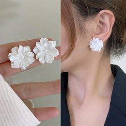 White Flower Stud Earrings - Delicate Statement Jewelry