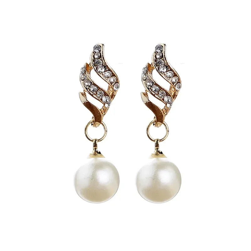 Classic Pearl Jewelry Set - Elegant Necklace and Earrings Collection