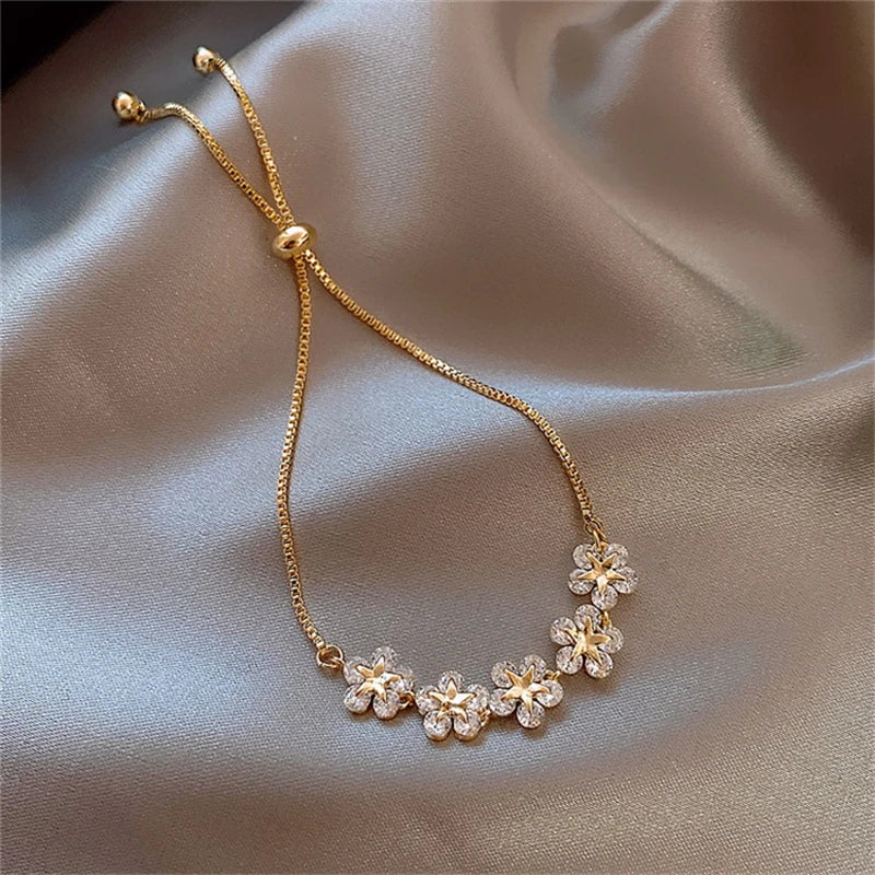 Elegant Inlaid Flower Rhinestone Bracelet - Feminine Sparkle Jewelry