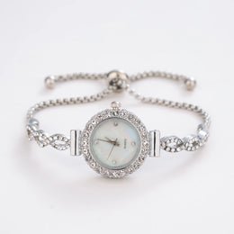 Women's Feather Bracelet Watch - Elegant Fashion Timepiece