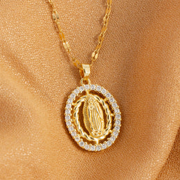 Round Shape Cubic Zirconia Pendant Necklace - Classic Solitaire Jewelry