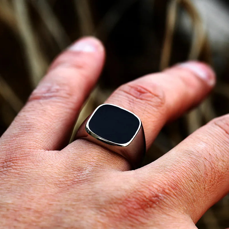 Classic Retro Black Ring - Vintage Dark Statement Jewelry