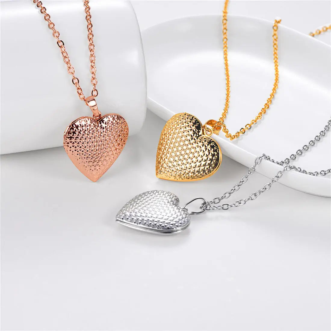 Heart Frame Memory Locket Pendant Necklace - Keepsake Jewelry