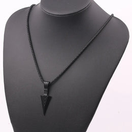 Retro Punk Arrow Pendant Necklace - Edgy Statement Jewelry